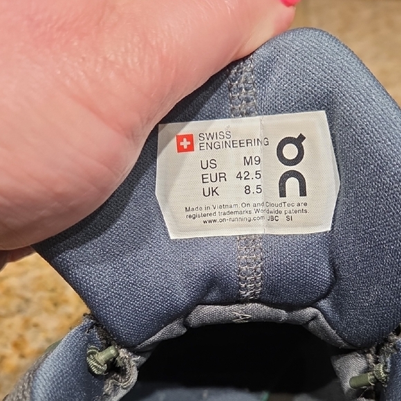 On Running Men's Olive and White Sneakers - Picture 4 of 6